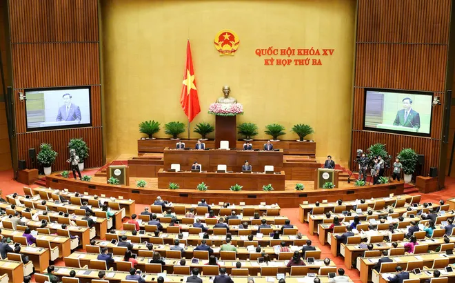 NÂNG CAO HIỆU QUẢ BẢO VỆ NỀN TẢNG TƯ TƯỞNG  CỦA ĐẢNG, ĐẤU TRANH PHẢN BÁC CÁC QUAN ĐIỂM SAI TRÁI,  THÙ ĐỊCH TRONG BỐI CẢNH SẮP XẾP, TINH GỌN TỔ CHỨC BỘ MÁY  VÀ XÂY DỰNG CHÍNH QUYỀN ĐỊA PHƯƠNG HAI CẤP